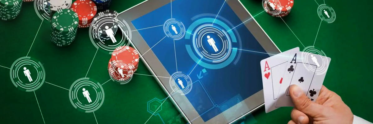 ck22222 ক্যাসিনো ভিজ্যুয়াল মন্টাজ—গেম টাইল, টেবিল স্টাইল এলিমেন্ট ও লাইভ ডিলার পরিবেশসহ